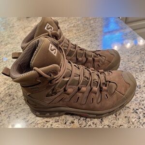 Salomon Forces men’s hiking boot